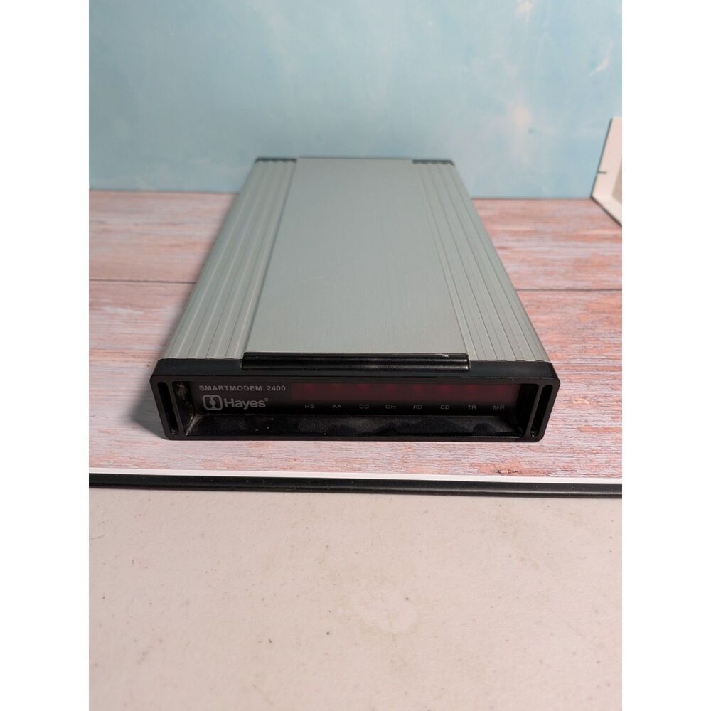 Vintage Hayes Smartmodem 2400 External Modem (Model 231AA) - UNTESTED / AS-IS
